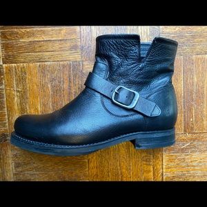 Frye Veronica Bootie